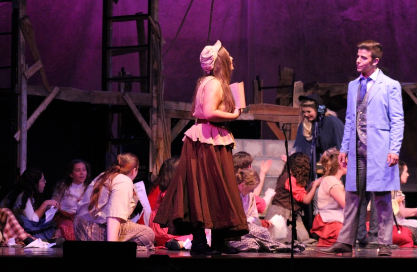 9 marius, eponine, Valjean, Cosette in background